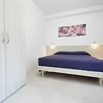 Lilium Maris Hotel