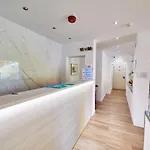 Lilium Maris Hotel *